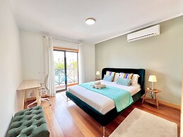 Albufeira Modern 7 by Homing