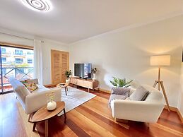 Albufeira Modern 7 by Homing