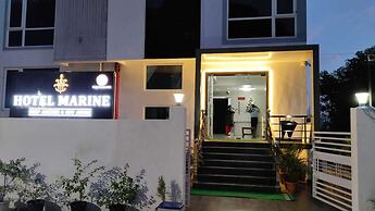 Hotel Marine