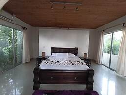 Hostal Hilltop Capurgana