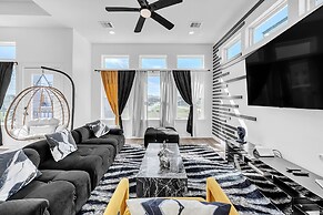 Beehive House- Stylish Houston Getaway 3 Bedroom Home