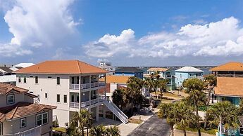 Surf And Sound 6 Bedroom Home