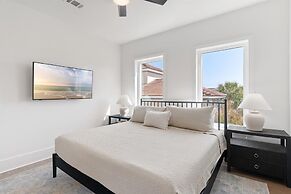 Surf And Sound 6 Bedroom Home