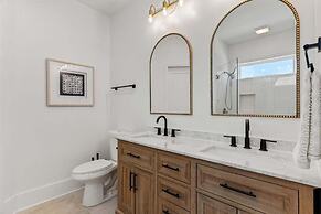 Surf And Sound 6 Bedroom Home