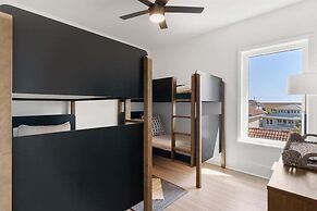 Surf And Sound 6 Bedroom Home