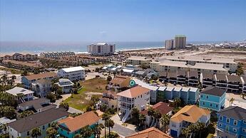 Surf And Sound 6 Bedroom Home