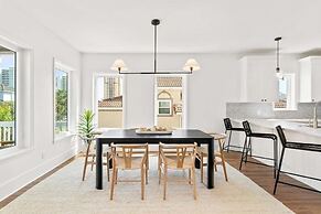 Surf And Sound 6 Bedroom Home