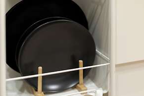 LUNA HOUSE 102 New Open Near The Station