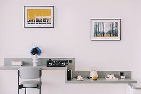 Dali Mermaid Sea View Resort Hotel