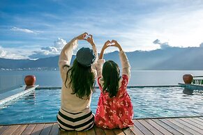 Dali Mermaid Sea View Resort Hotel