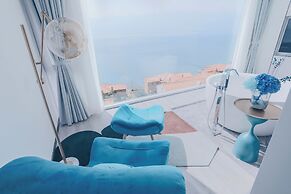 Dali Mermaid Sea View Resort Hotel