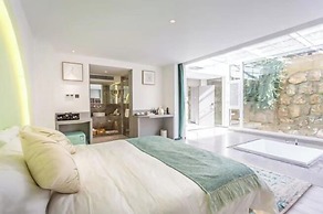 Dali Mermaid Sea View Resort Hotel