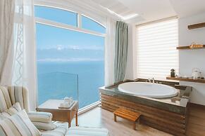 Dali Mermaid Sea View Resort Hotel