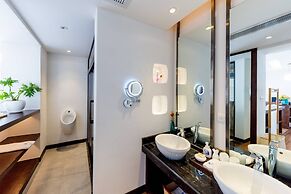 Dali Mermaid Sea View Resort Hotel