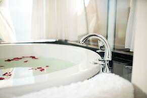 Dali Mermaid Sea View Resort Hotel