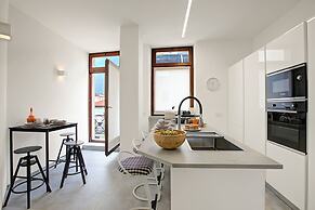 Quiet Oasis In Riva Heart