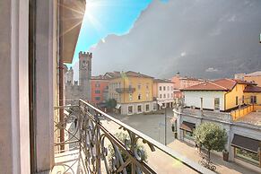 Quiet Oasis In Riva Heart