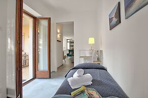 Quiet Oasis In Riva Heart