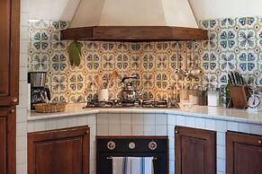 Green Hill Apt In Tuscan Countryside