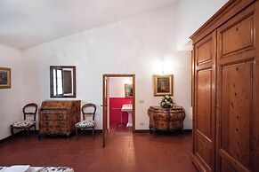 Green Hill Apt In Tuscan Countryside