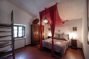 Green Hill Apt In Tuscan Countryside