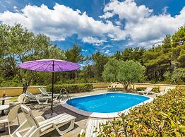 Elegant and Lavish Leisure Apartments Zadar With Outdoor Pool