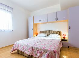 Elegant and Lavish Leisure Apartments Zadar With Outdoor Pool