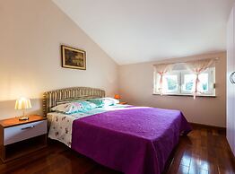 Elegant and Lavish Leisure Apartments Zadar With Outdoor Pool