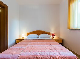 Elegant and Lavish Leisure Apartments Zadar With Outdoor Pool