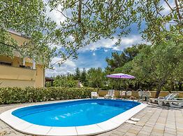 Elegant and Lavish Leisure Apartments Zadar With Outdoor Pool