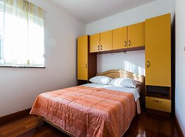 Elegant and Lavish Leisure Apartments Zadar With Outdoor Pool