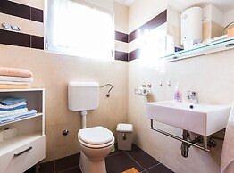 Elegant and Lavish Leisure Apartments Zadar With Outdoor Pool