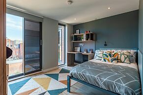 Student Only Benson Yard