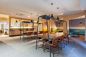 Student Only Benson Yard