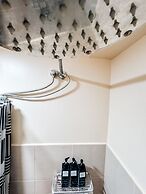 A Modern Zen Hideaway