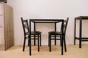 The Ultimate Chill Crib