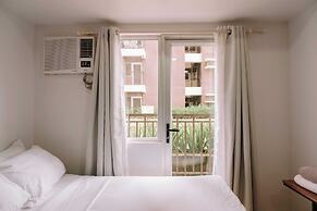 The Ultimate Chill Crib