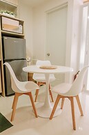 Zen & Minimalist Comfort