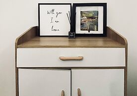 A Simple Yet Cozy Studio