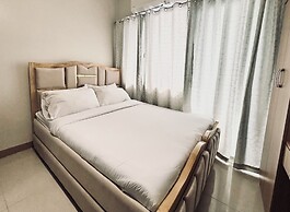 A Simple Yet Cozy Studio