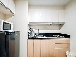 Skyline Views & Serenity in the City