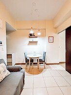 Skyline Views & Serenity in the City