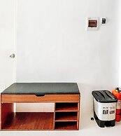 A Minimalist Urban Retreat