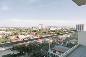 Spacious & Cozy Urban Oasis