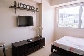 A Dreamy Escape for Three