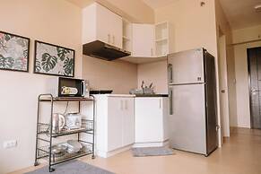 A Dreamy Escape for Three