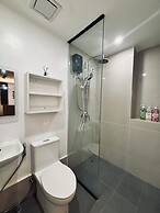 A Smooth & Cozy City Loft