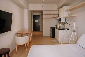 Serene Zen Studio Retreat