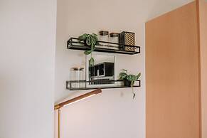 A Luxurious 1BR Apartment