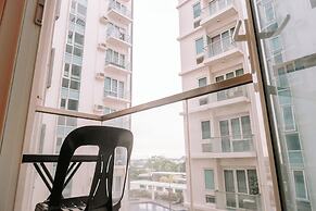 A Warm & Cozy City Studio